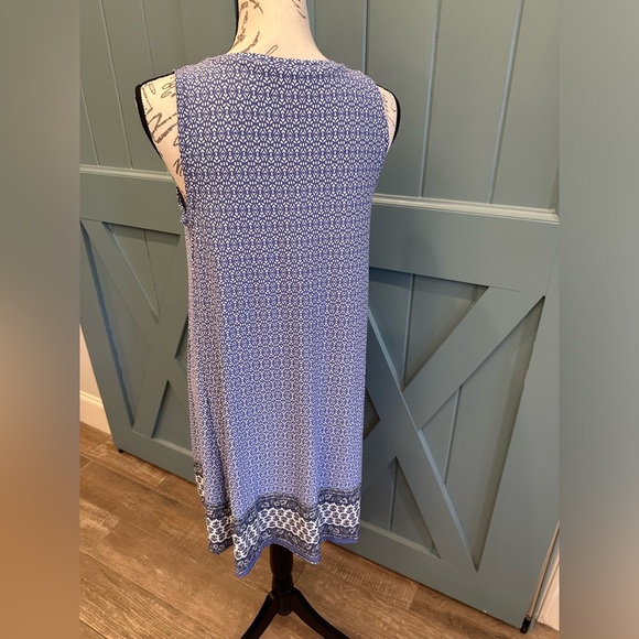 Loft Sleeveless Dress - Picture 2 of 6